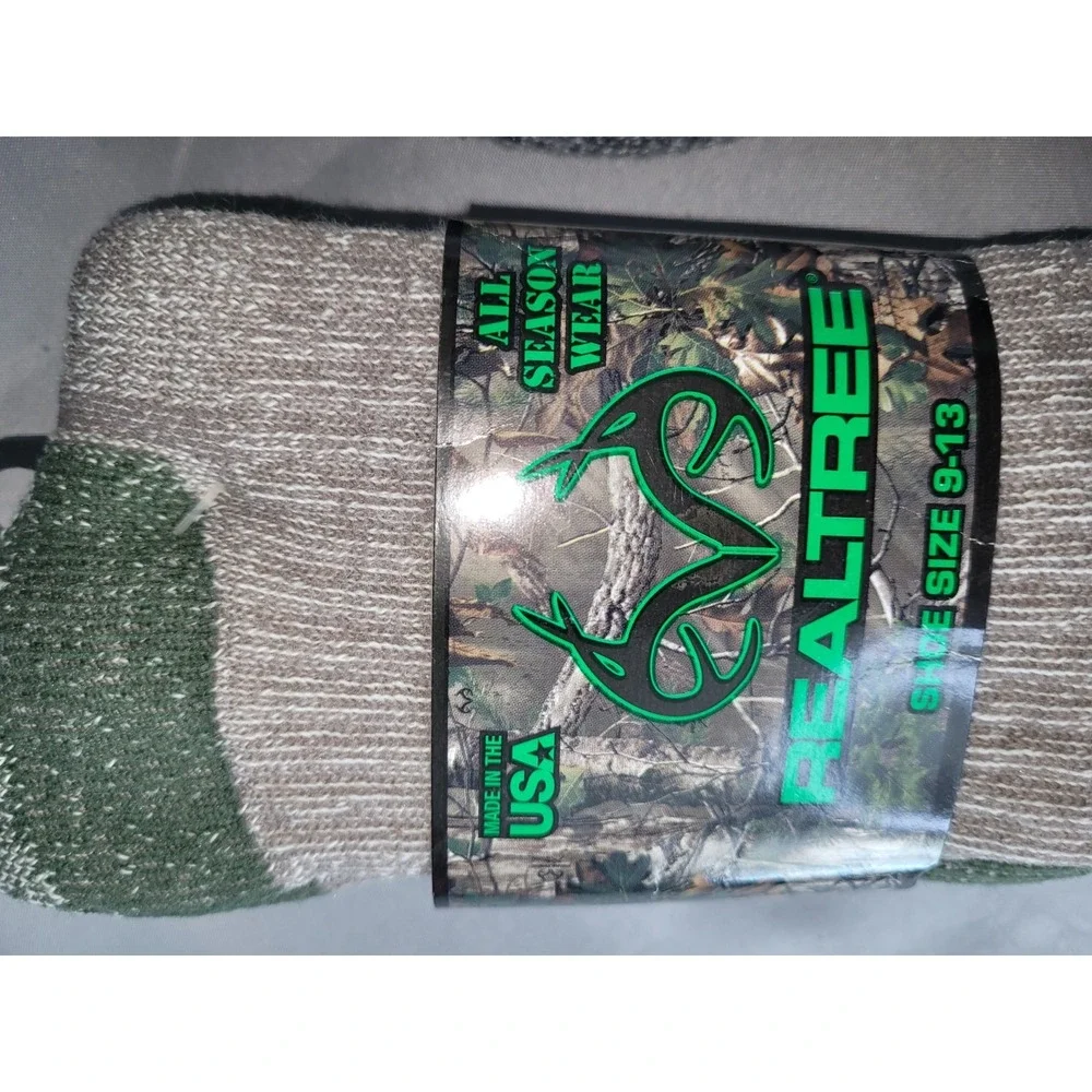 2 Realtree Unisex Hunting Socks Wool Blend Size 9-13 Gray Brown